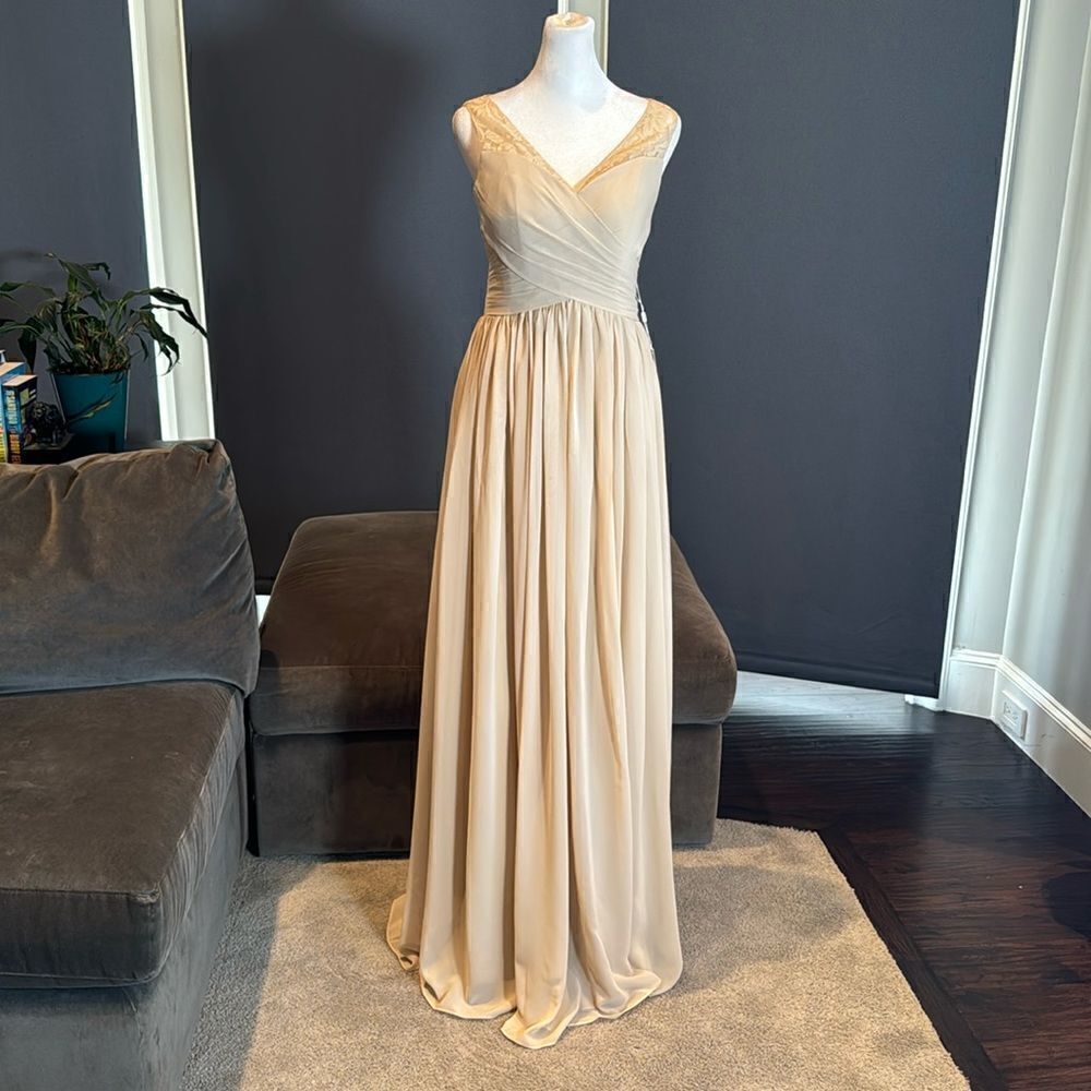 Women’s Chiffon V-Neck Bridesmaid Prom Party Dress Zip Up Back Size 2 NWT